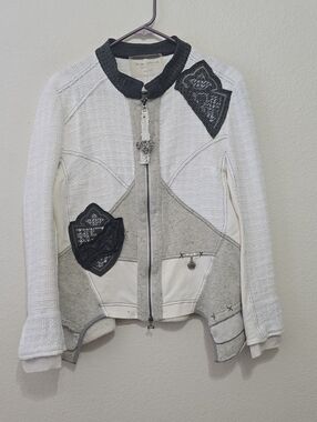 Elisa Cavaletti White & Gray Mixed-Media Embellished Zip Jacket